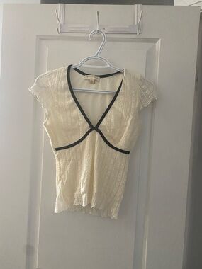 Cream Short Sleeve Top with Black Trim